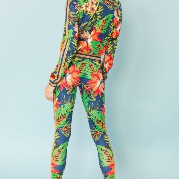 2 Piece Floral Tracksuit - Picture 5 of 5